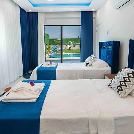 Villa Star Blue
